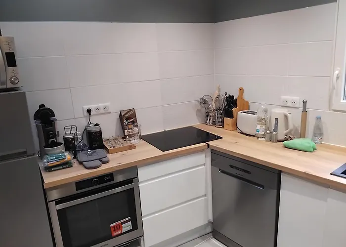 Maison Au Calme Villa *